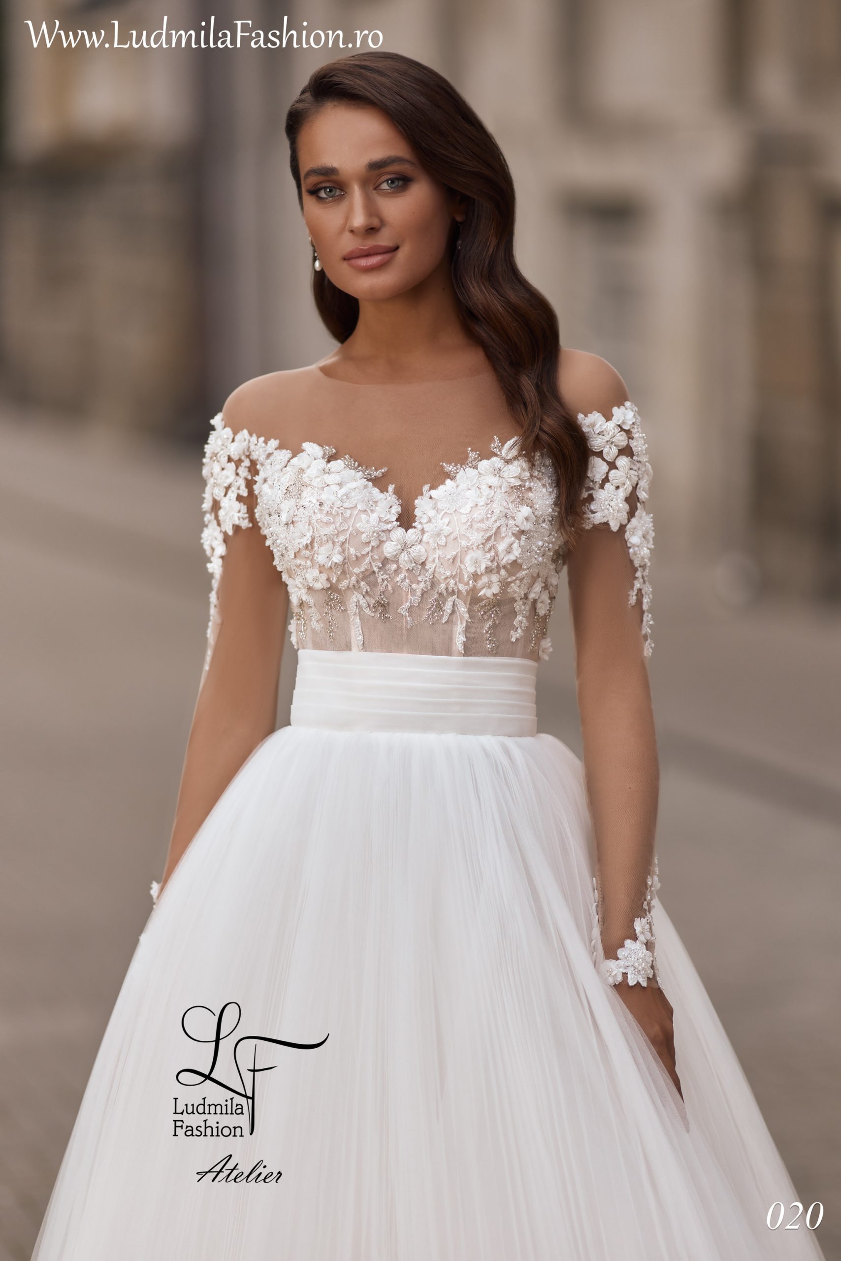 Rochie de mireasă 2024-20 - imagine 3